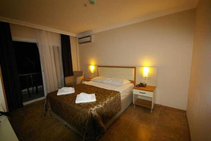 Bitez Risa Hotel Bagian luar foto