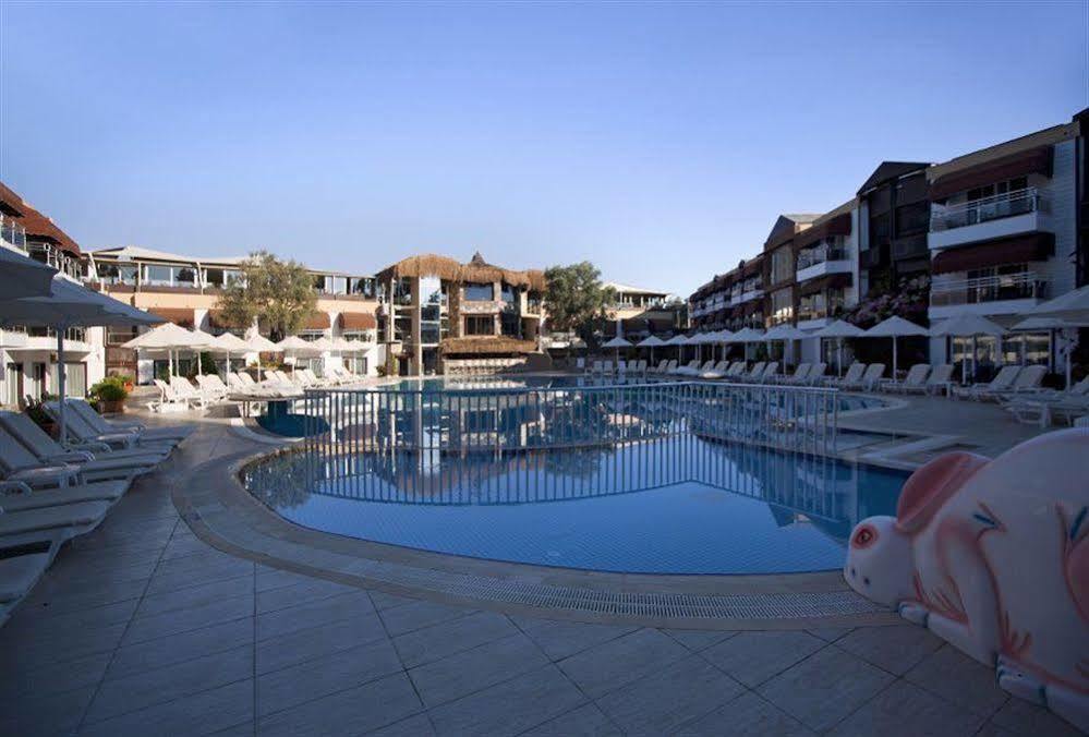 Bitez Risa Hotel Bagian luar foto