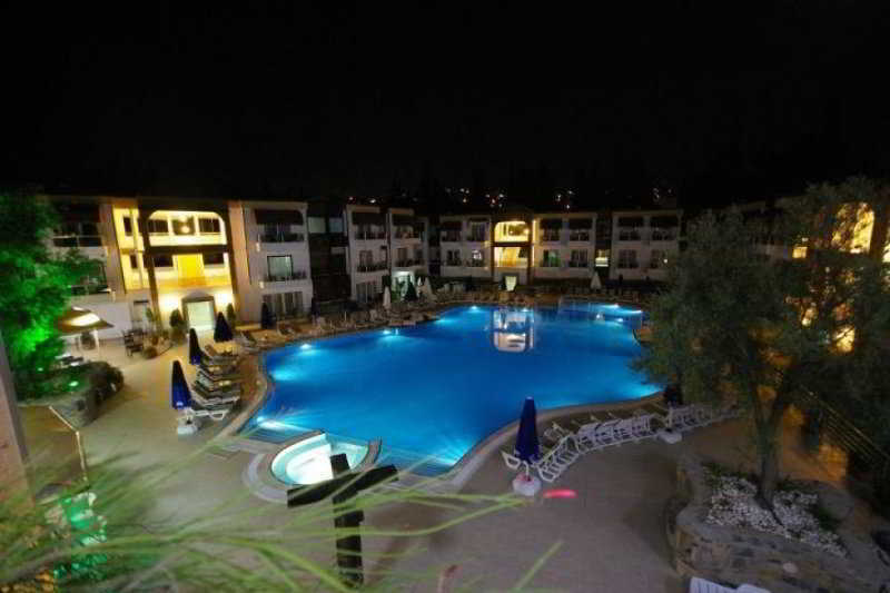 Bitez Risa Hotel Bagian luar foto