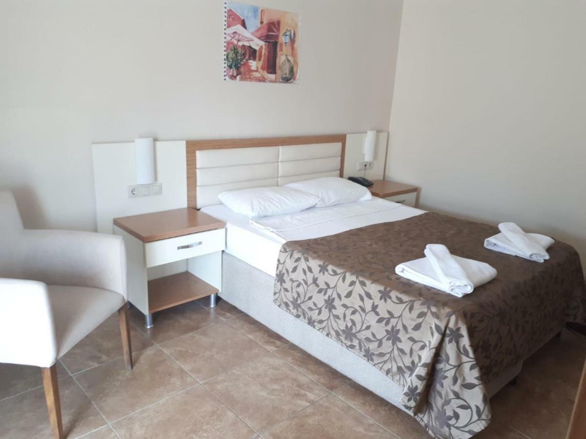 Bitez Risa Hotel Bagian luar foto