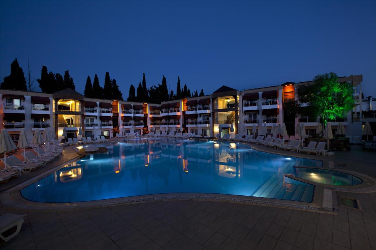 Bitez Risa Hotel Bagian luar foto