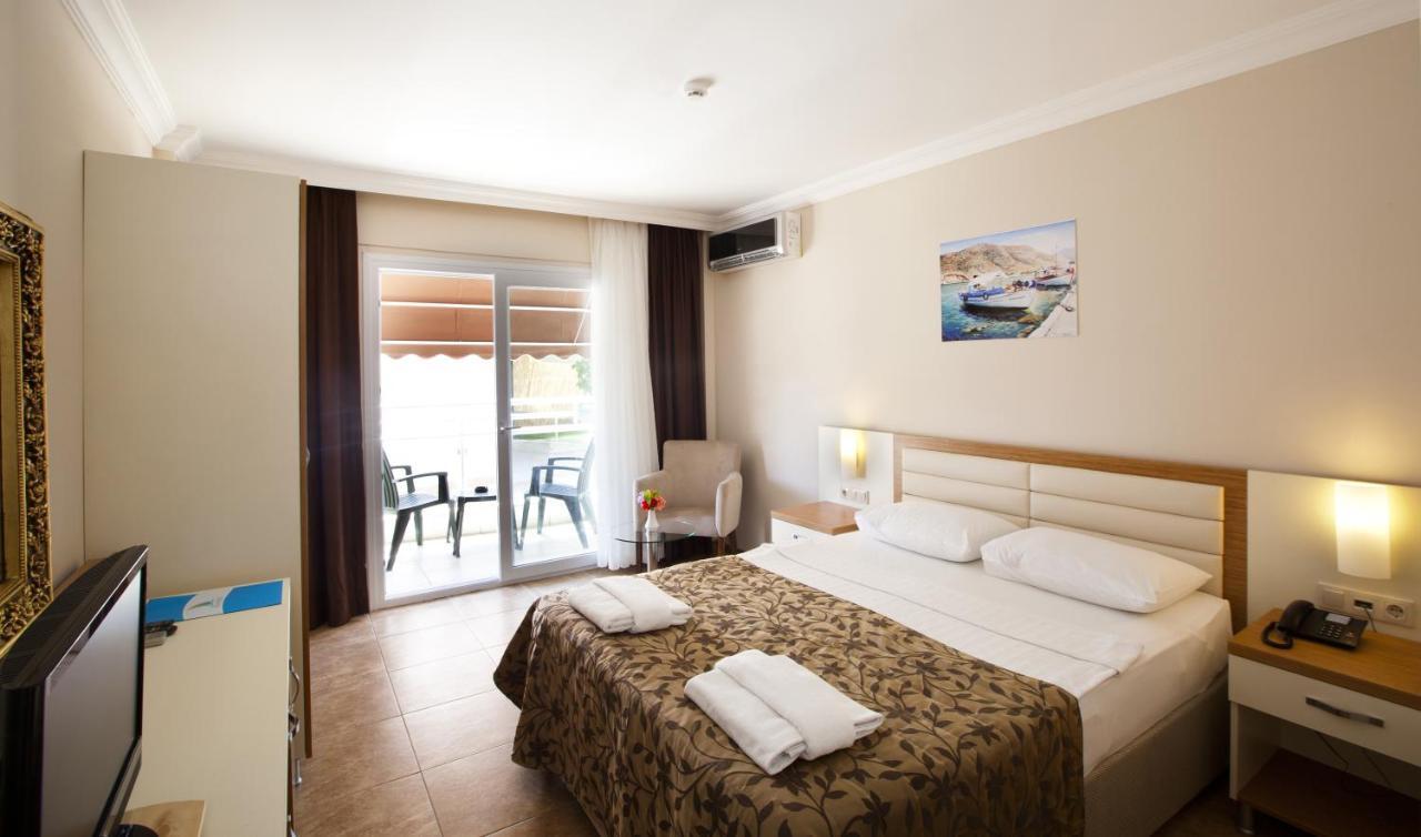 Bitez Risa Hotel Bagian luar foto
